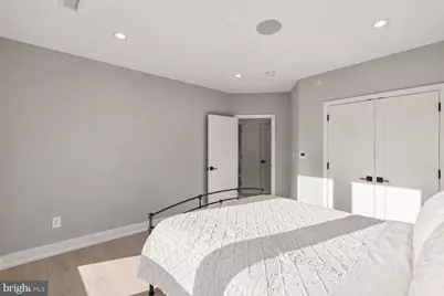 527 Brown Street, Philadelphia, PA 19123 - Photo 31
