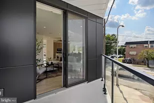 527 Brown St, Philadelphia, PA 19123 - Photo 7