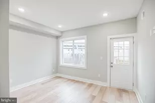2216 Emerald St, Philadelphia, PA 19125 - Photo 11