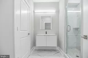 2216 Emerald St, Philadelphia, PA 19125 - Photo 17
