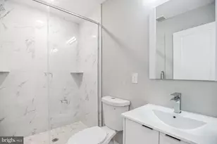 2216 Emerald St, Philadelphia, PA 19125 - Photo 23