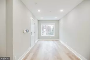 2216 Emerald St, Philadelphia, PA 19125 - Photo 7