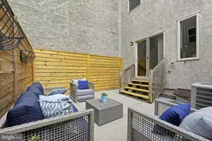 2544 Salmon St, Philadelphia, PA 19125 - Photo 9
