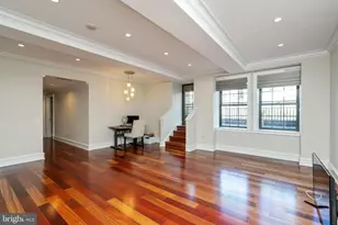 219 S 18th St, Philadelphia, PA 19103 - Photo 5