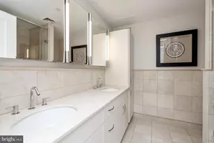 219 S 18th St, Philadelphia, PA 19103 - Photo 17