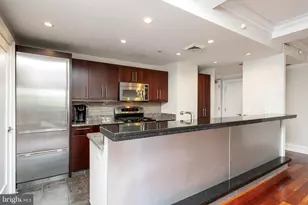 219 S 18th St, Philadelphia, PA 19103 - Photo 9