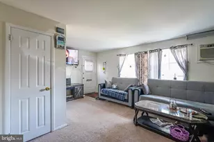 1728 Borbeck Ave, Philadelphia, PA 19111 - Photo 9
