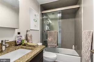 1646 S 12th St, Philadelphia, PA 19148 - Photo 13