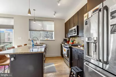 1646 S 12th Street #201, Philadelphia, PA 19148 - Photo 7