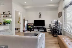 385 Martin St, Philadelphia, PA 19128 - Photo 3