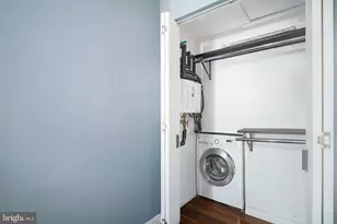 2211 South St, Philadelphia, PA 19146 - Photo 9