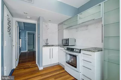 2211 South Street #1, Philadelphia, PA 19146 - Photo 5