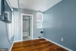 2211 South St, Philadelphia, PA 19146 - Photo 7