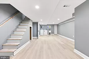 406 Kingsley St, Philadelphia, PA 19128 - Photo 9