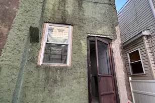 2429 S Lawrence St, Philadelphia, PA 19148 - Photo 9