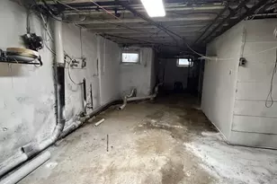 2429 S Lawrence St, Philadelphia, PA 19148 - Photo 11