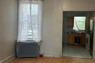 2429 S Lawrence St, Philadelphia, PA 19148 - Photo 3