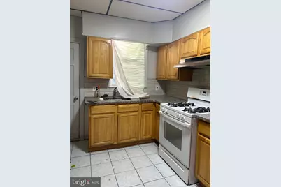 2429 S Lawrence Street, Philadelphia, PA 19148 - Photo 7