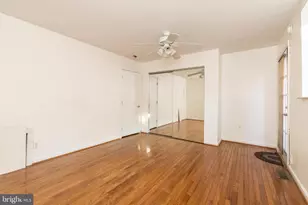 910 Mountain St, Philadelphia, PA 19148 - Photo 7