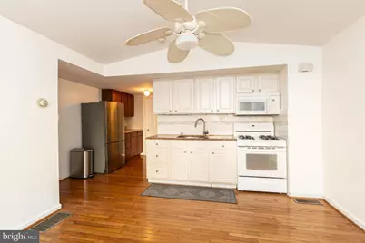 910 Mountain Street #1, Philadelphia, PA 19148 - Photo 3