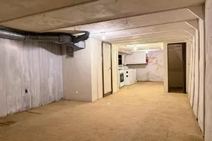 910 Mountain St, Philadelphia, PA 19148 - Photo 9