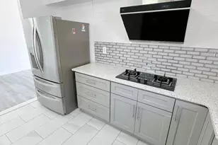 2325 Oakmont St, Philadelphia, PA 19152 - Photo 9