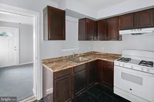 2407 N Marshall St, Philadelphia, PA 19133 - Photo 5