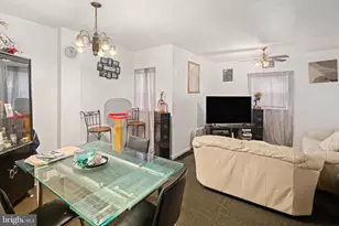 2407 N Marshall St, Philadelphia, PA 19133 - Photo 11