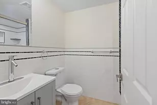 2035 N Orianna St, Philadelphia, PA 19122 - Photo 21