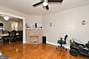 7442 E Walnut Ln, Philadelphia, PA 19138 - Photo 5