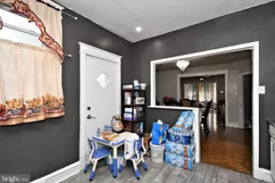 7442 E Walnut Ln, Philadelphia, PA 19138 - Photo 13