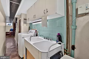2004 Vista St, Philadelphia, PA 19152 - Photo 27