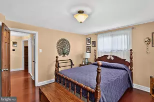 2004 Vista St, Philadelphia, PA 19152 - Photo 17