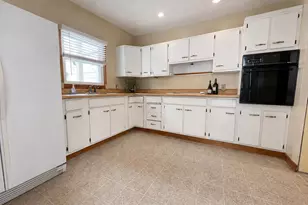 2034 S 3rd St, Philadelphia, PA 19148 - Photo 9