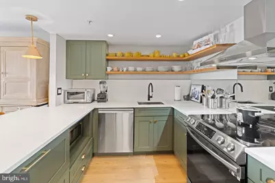 2001 Hamilton Street #1119, Philadelphia, PA 19130 - Photo 3