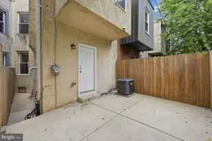 1027 S 50th St, Philadelphia, PA 19143 - Photo 27