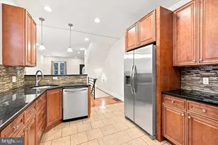 1027 S 50th St, Philadelphia, PA 19143 - Photo 9