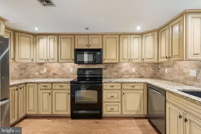 25 Saint James Ct #41, Philadelphia, PA 19106 - Photo 23