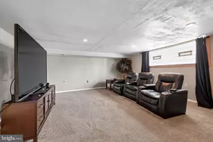 8926 Revere St, Philadelphia, PA 19152 - Photo 15