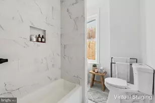 2046 S Norwood St, Philadelphia, PA 19145 - Photo 17