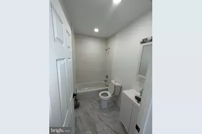 6400 Glenmore Avenue, Philadelphia, PA 19142 - Photo 7