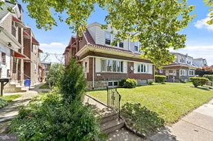 2329 Rhawn St, Philadelphia, PA 19152 - Photo 3