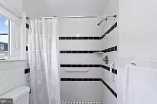 2329 Rhawn St, Philadelphia, PA 19152 - Photo 15