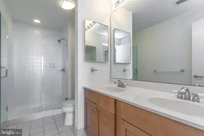 717 S Chris Columbus Boulevard #811, Philadelphia, PA 19147 - Photo 31