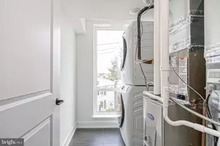 1328 E Berks St, Philadelphia, PA 19125 - Photo 17