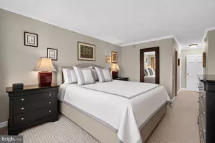 1326 Spruce St, Philadelphia, PA 19107 - Photo 19