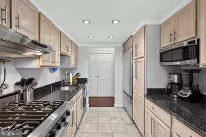 1326 Spruce Street #2701, Philadelphia, PA 19107 - Photo 9