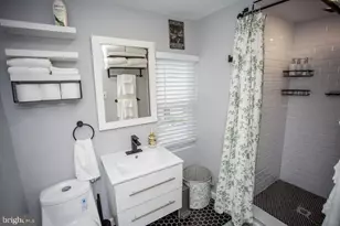 1128 O'Neil St, Philadelphia, PA 19123 - Photo 23