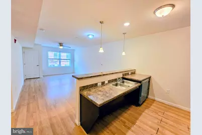 121 S 43rd Street #102, Philadelphia, PA 19104 - Photo 3