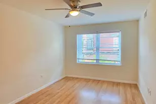 121 S 43rd St, Philadelphia, PA 19104 - Photo 5